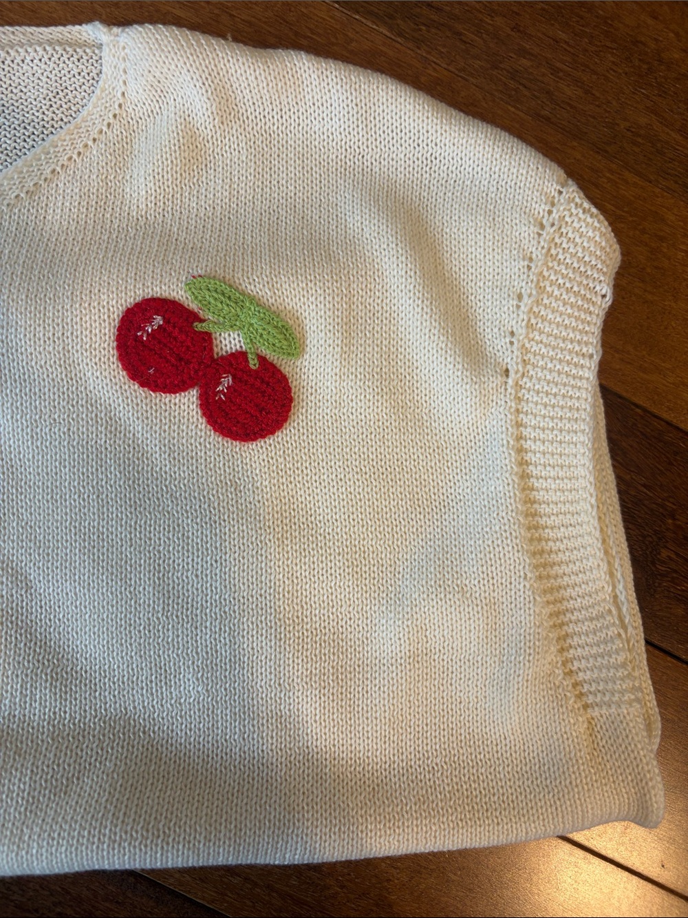 Women’s Cream Cherry Knit Top - Picture 4 of 6